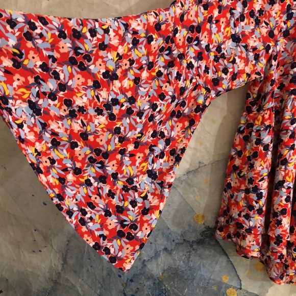 Copper Key Floral Blouse - Picture 3 of 10